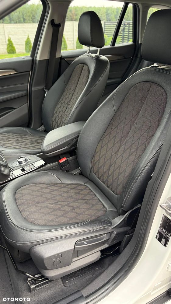 BMW X1 sDrive18i - 21