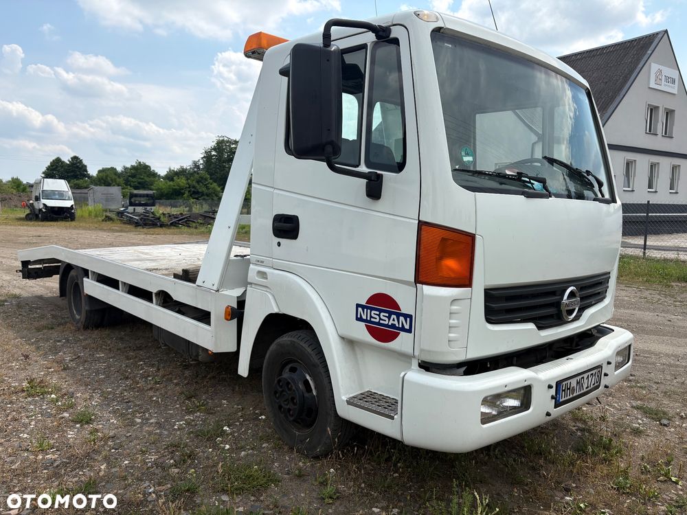 Nissan Atleon - 1