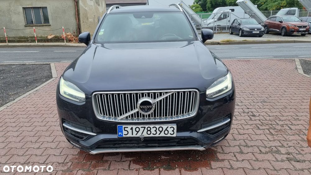 Volvo XC 90 - 7