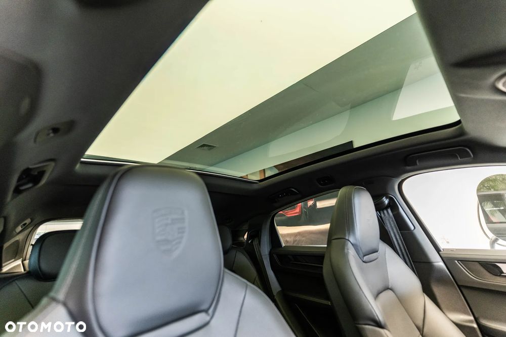 Porsche Cayenne E-Hybrid PHEV Black Edition - 34