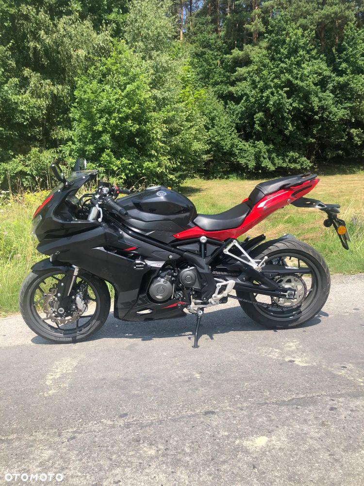 Benelli Inny - 1