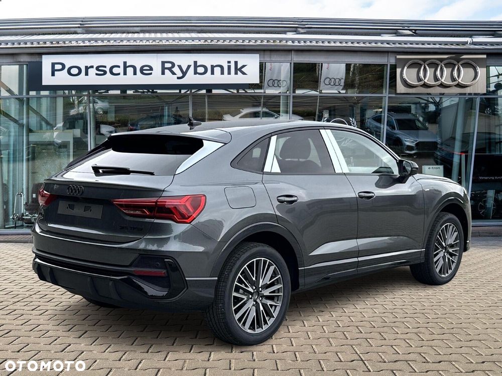 Audi Q3 Sportback - 5