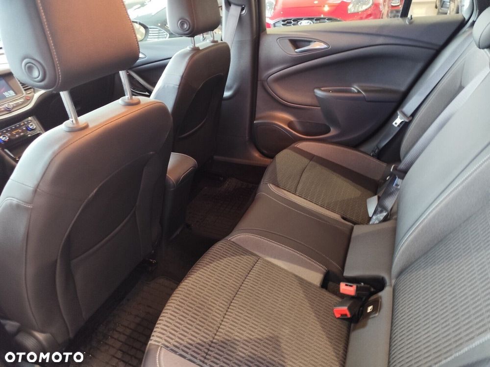 Opel Astra - 14