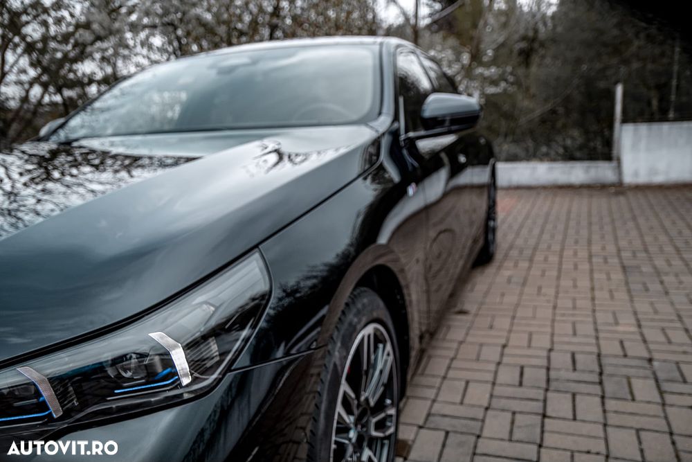 BMW 5 Series 2023 — imagine 15