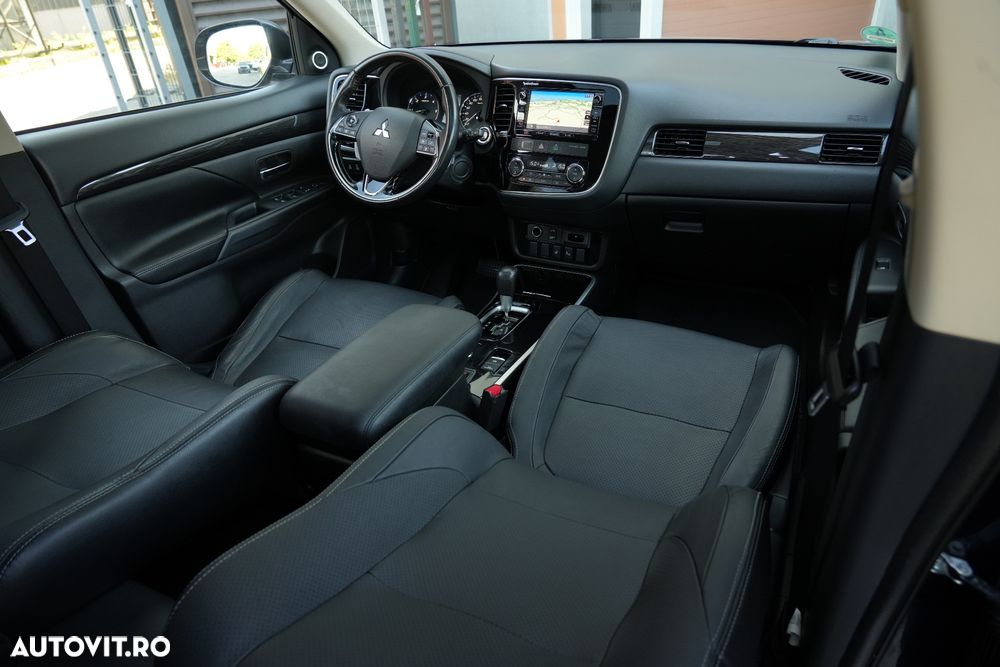 Mitsubishi Outlander 2.2 DI-D 4WD Automatik Diamant Edition - 10