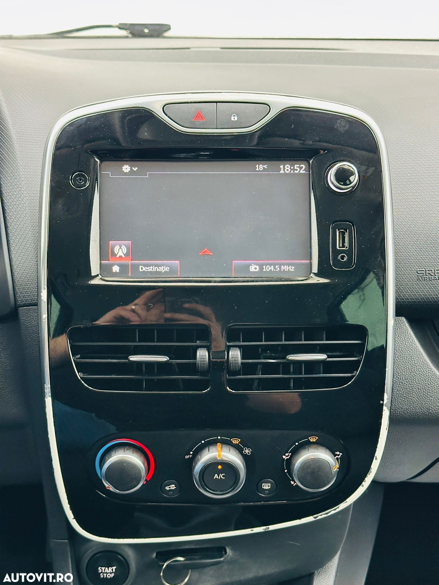 Renault Clio - 30