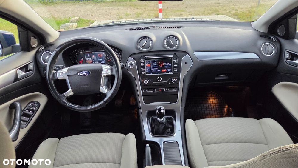 Ford Mondeo 1.6 T Titanium - 14