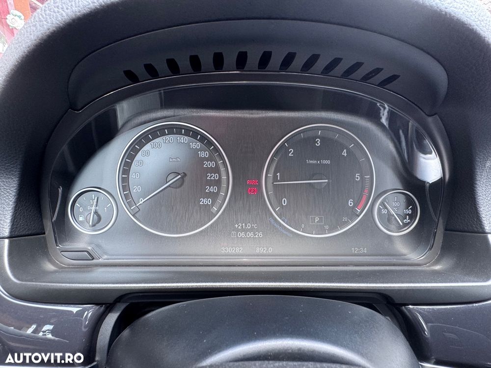 BMW Seria 5 520d Aut. - 12