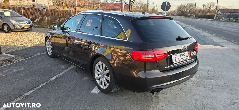 Audi A4 2.0 TDI DPF multitronic S line Sportpaket - 28