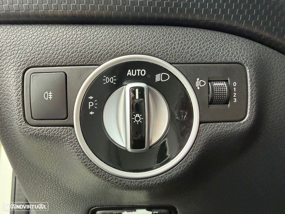 Mercedes-Benz A 180 - 21