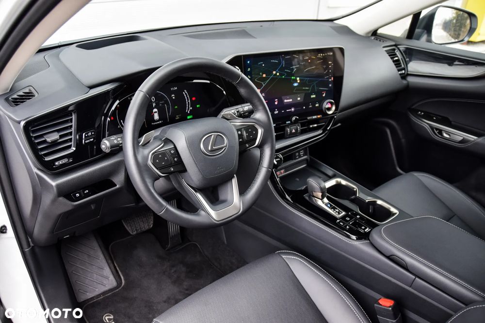 Lexus NX 350h Business AWD - 3