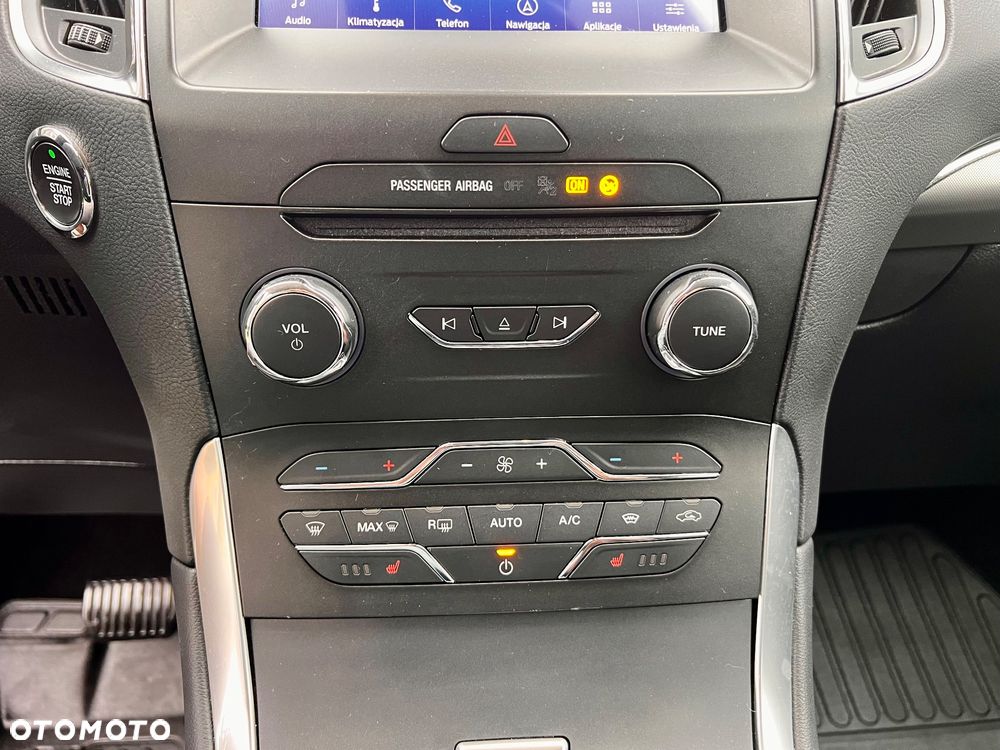 Ford S-Max 2.5 Duratec FHEV TREND - 31
