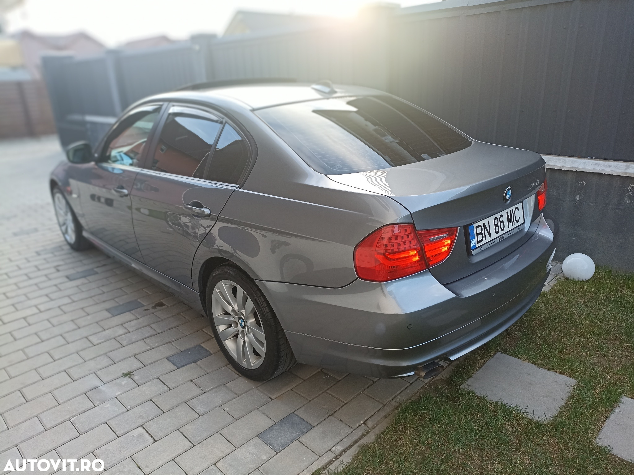 BMW Seria 3 ver-318d - 2