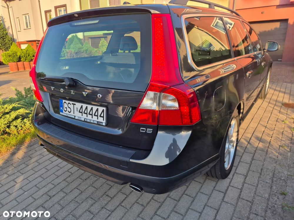 Volvo V70 D5 AWD Summum - 12