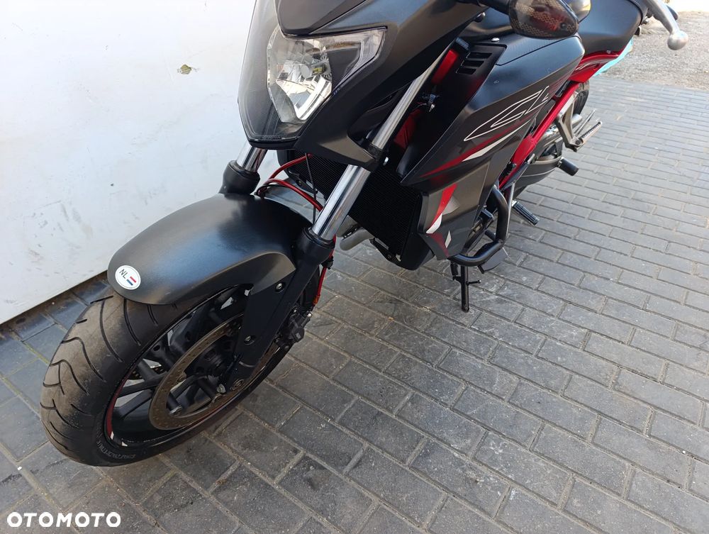 Honda CB - 10
