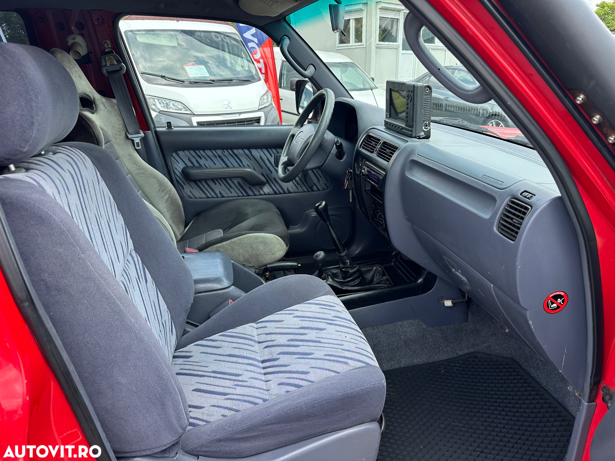 Toyota Land Cruiser - 4