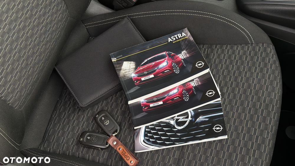 Opel Astra 1.4 Turbo Innovation - 38