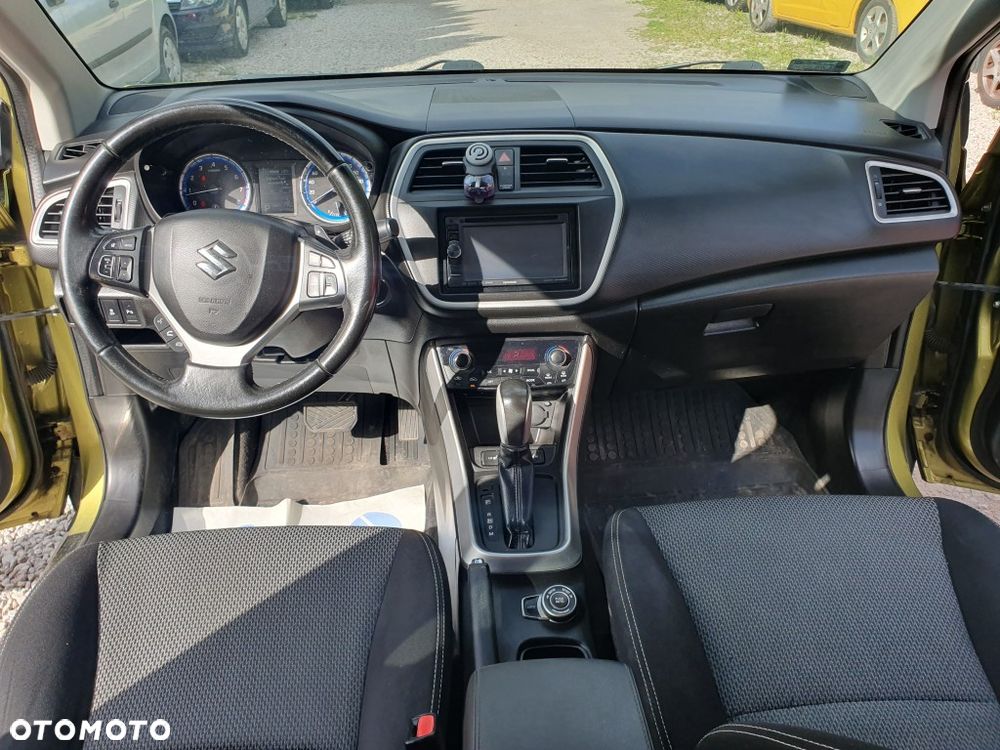 Suzuki SX4 S-Cross 1.6 Premium 4WD CVT - 18
