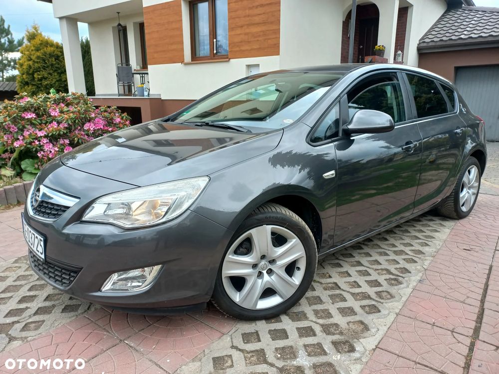 Opel Astra 1.4 Turbo - 1