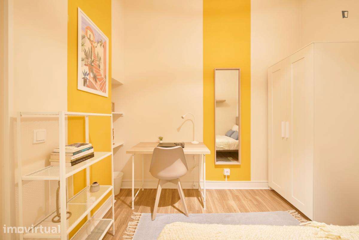 Quarto - localizado em Marquês de Pombal Lisbon - Grande imagem: 4/45