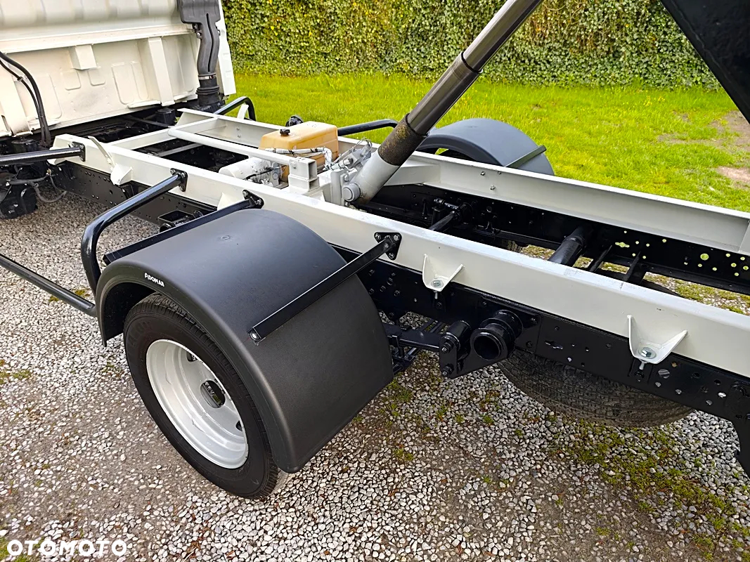Mitsubishi CANTER - 31