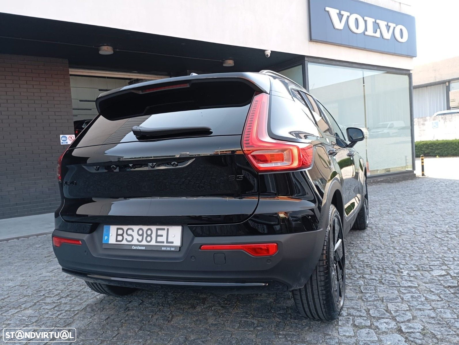 Volvo XC 40 2.0 B3 Black Edition - 8