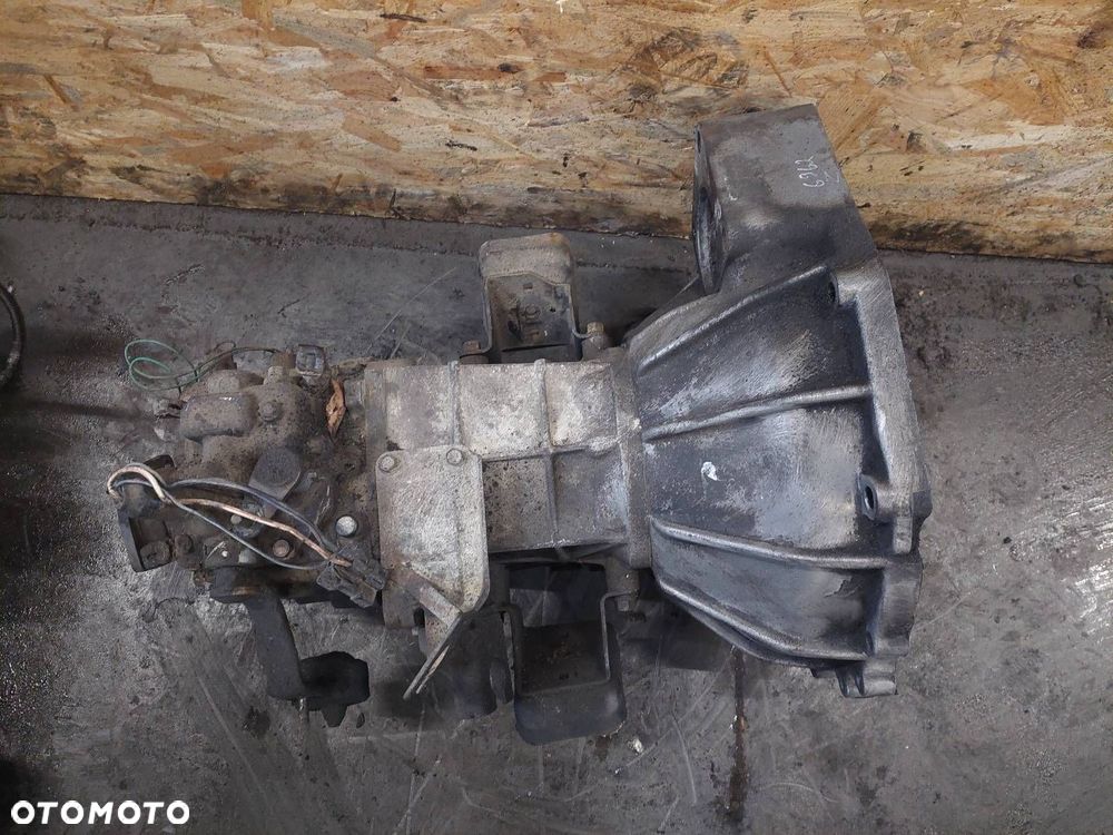 SKRZYNIA BIEGÓW KIA BONGO K2700 II 2.7 D MANUAL 5 BIEGÓW - 6