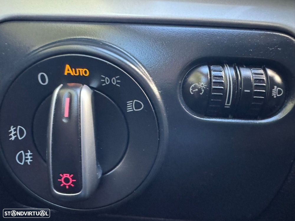 VW Golf Variant 1.6 TDi Highline - 13