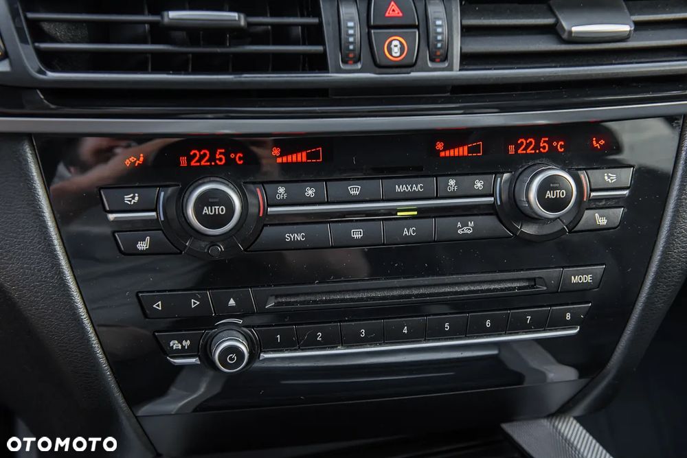 BMW X5 M M50d Sport-Aut - 23