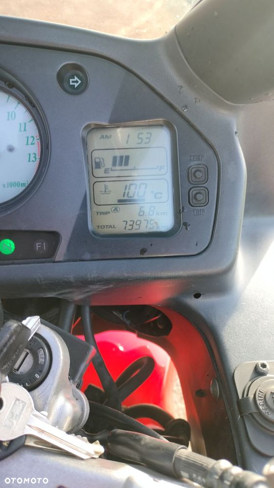 Honda VFR - 2