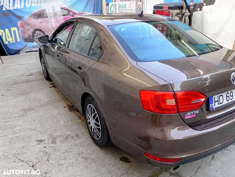 Volkswagen Jetta 1.2 TSI Comfortline - 9