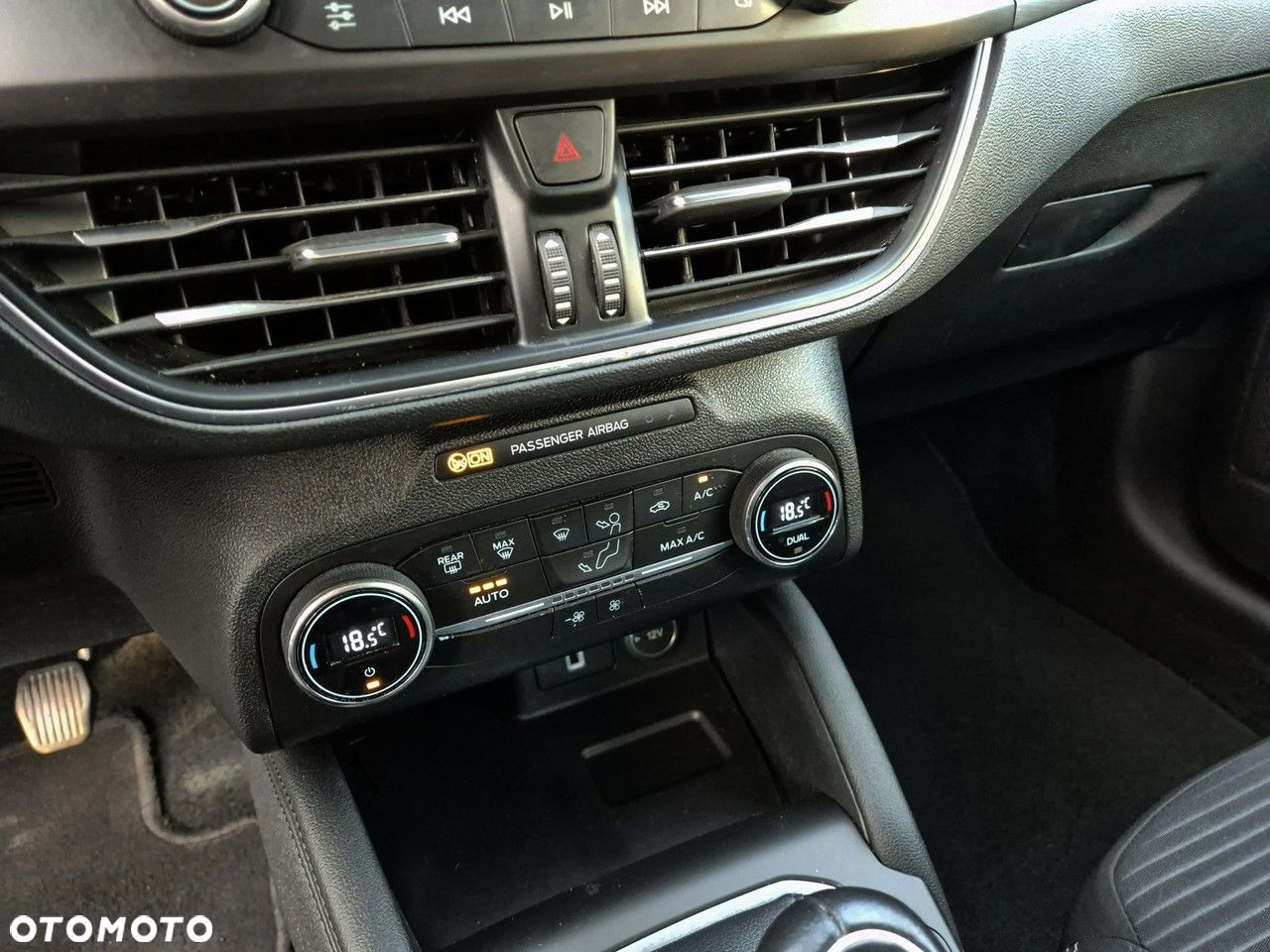 Ford Focus 2.0 TDCi Titanium ASS - 16