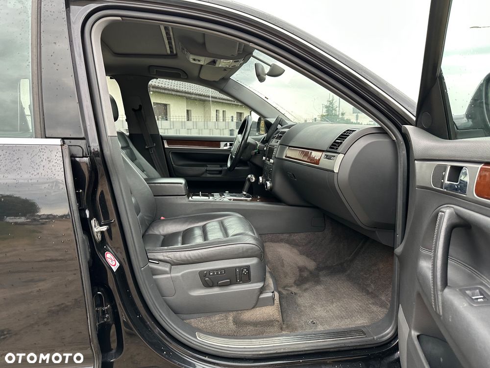 Volkswagen Touareg - 13