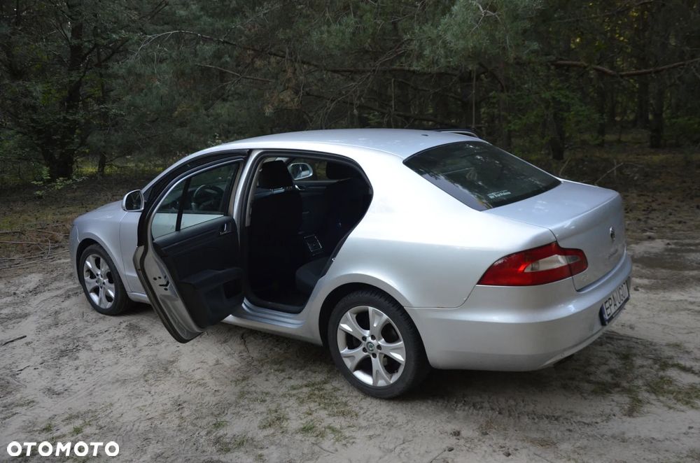 Skoda Superb 2.0 TDI Active - 9