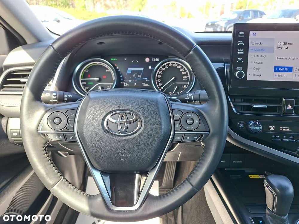 Toyota Camry - 15