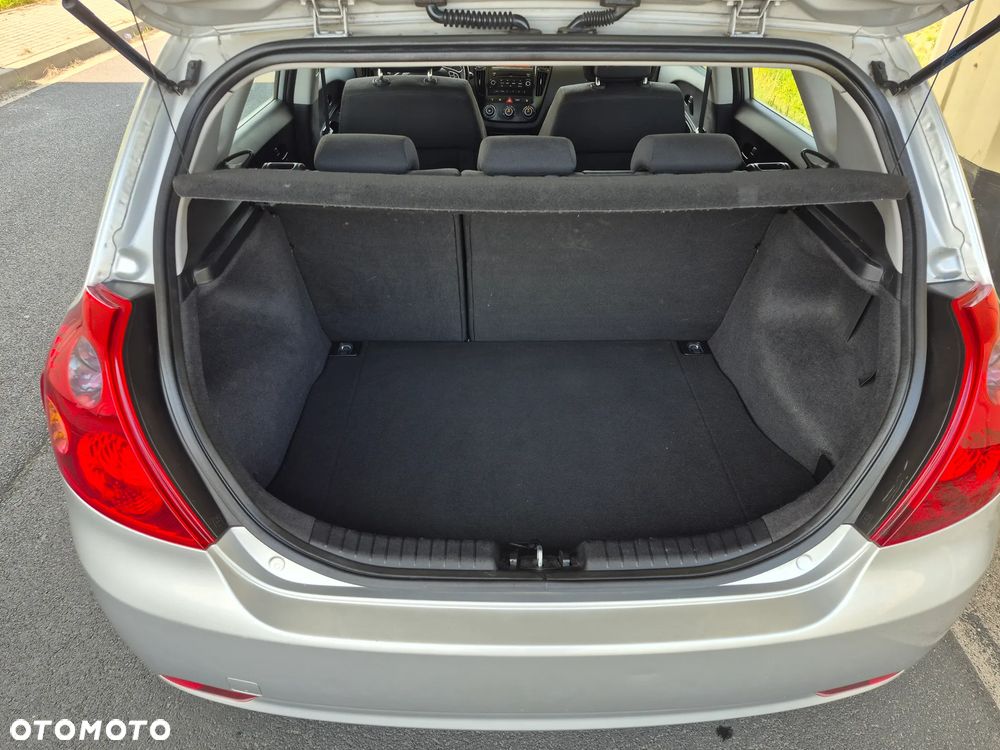 Kia Ceed - 12