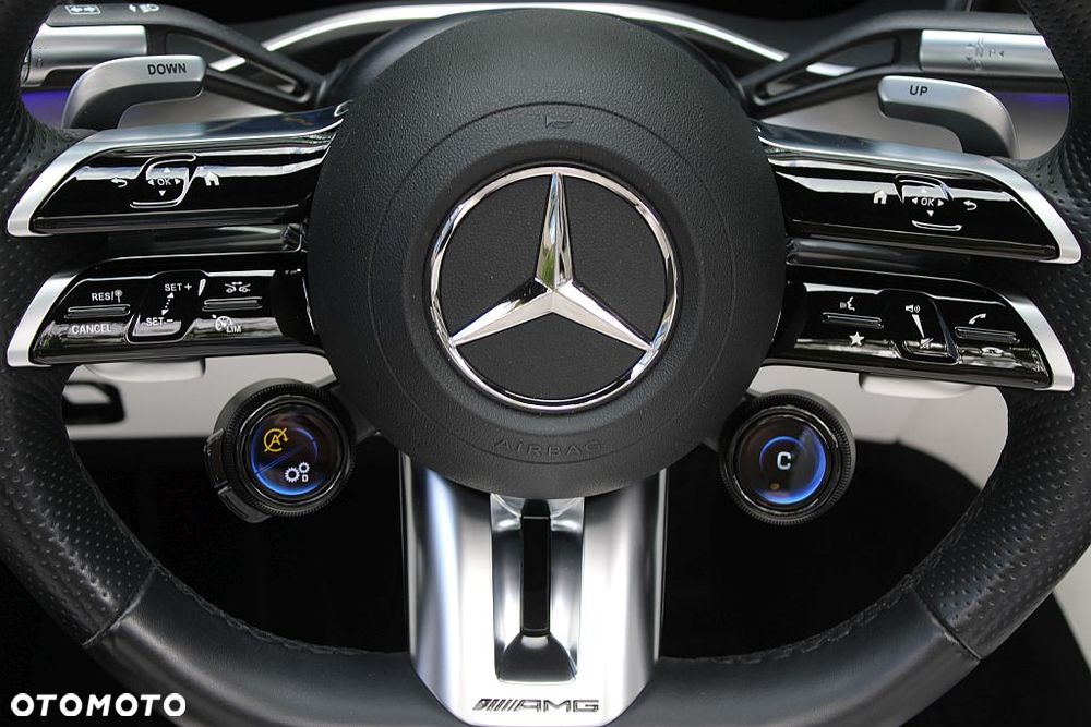 Mercedes-Benz SL AMG 63 4-Matic+ - 18