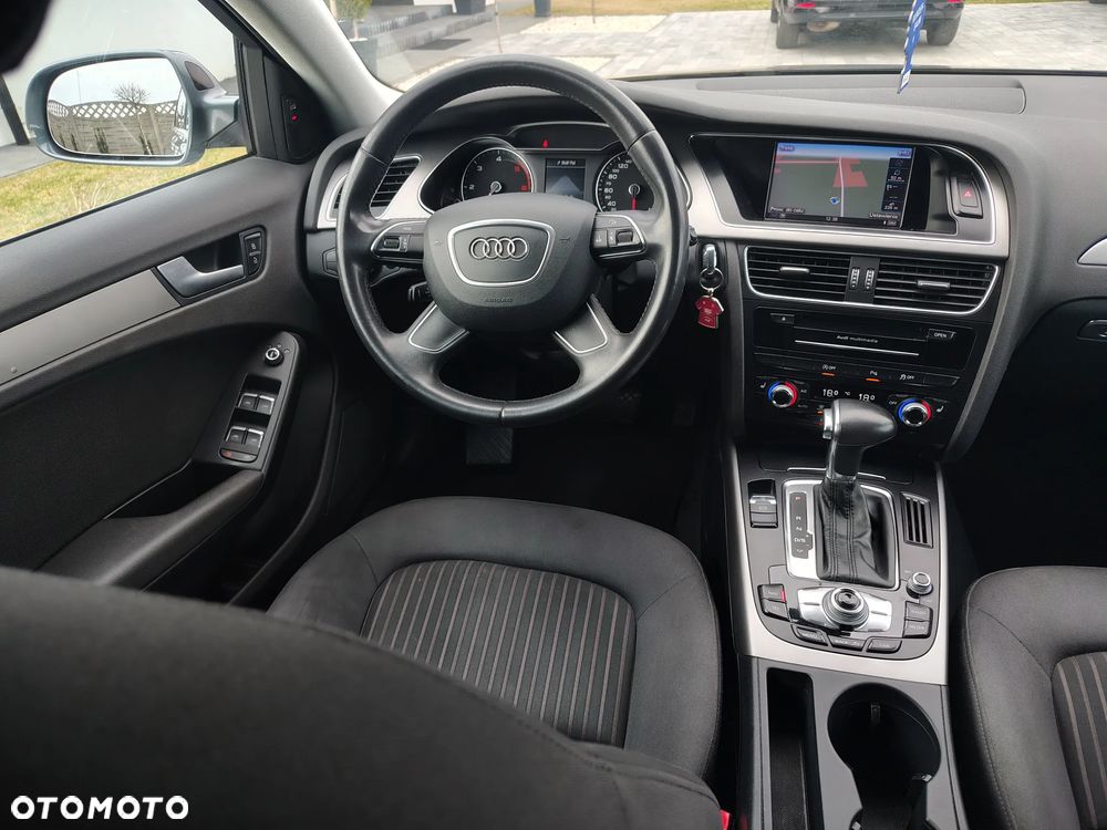 Audi A4 Avant 2.0 TDI DPF quattro S tronic Attraction - 25