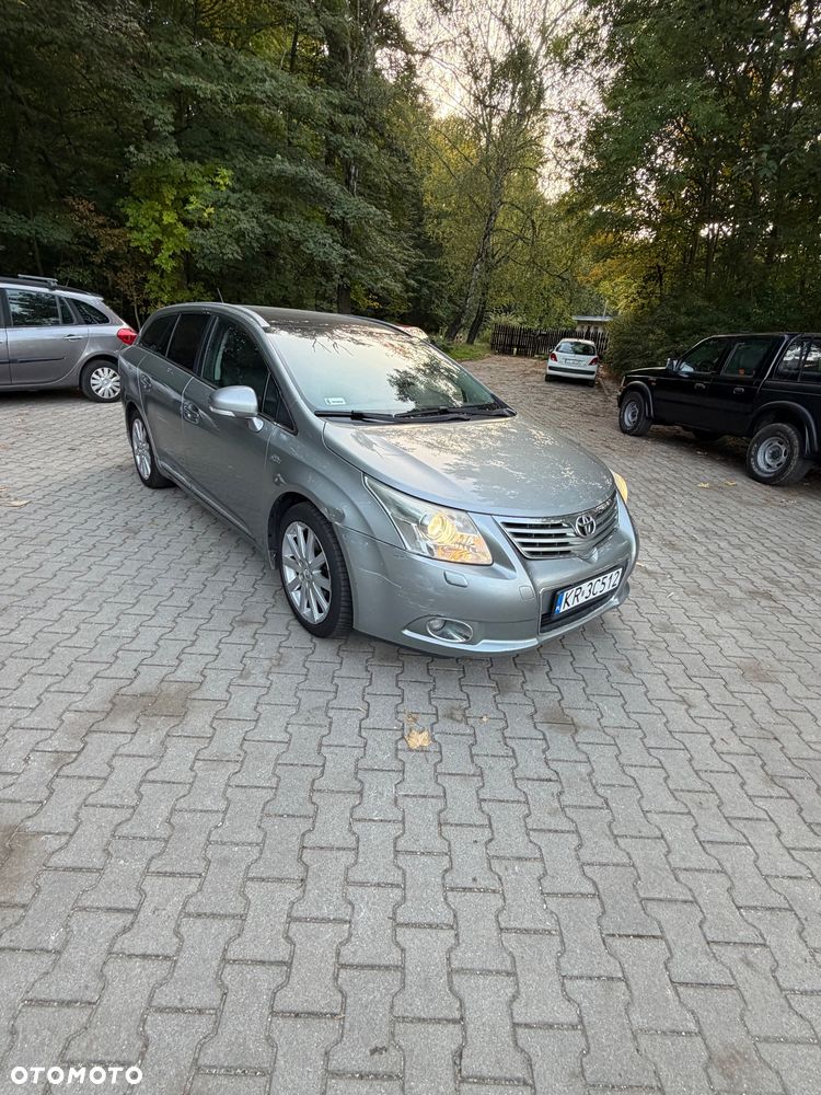Toyota Avensis 2.2 D-CAT Sol - 3