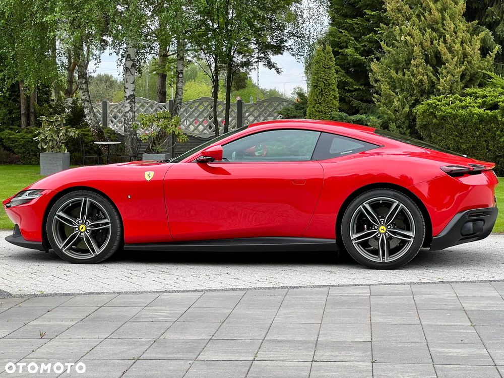 Ferrari Roma - 10