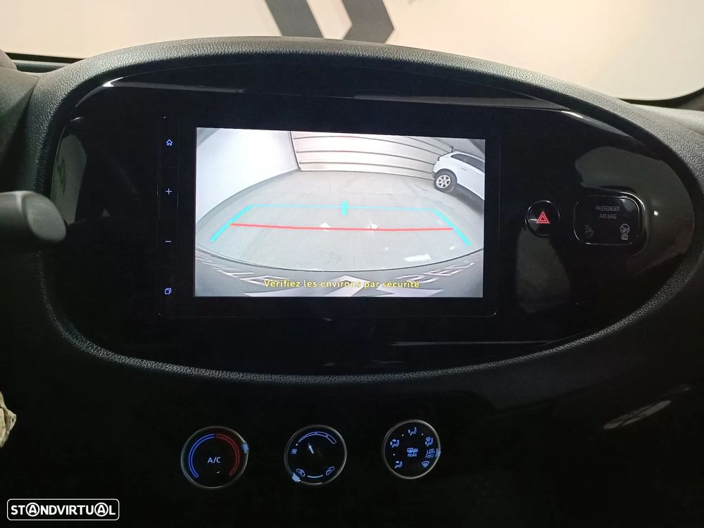 Toyota Aygo X Play - 19