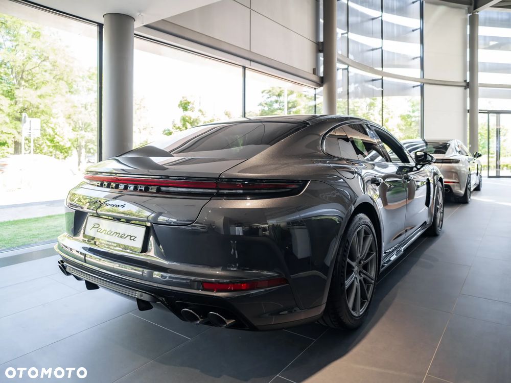 Porsche Panamera 4 E-Hybrid PHEV - 7