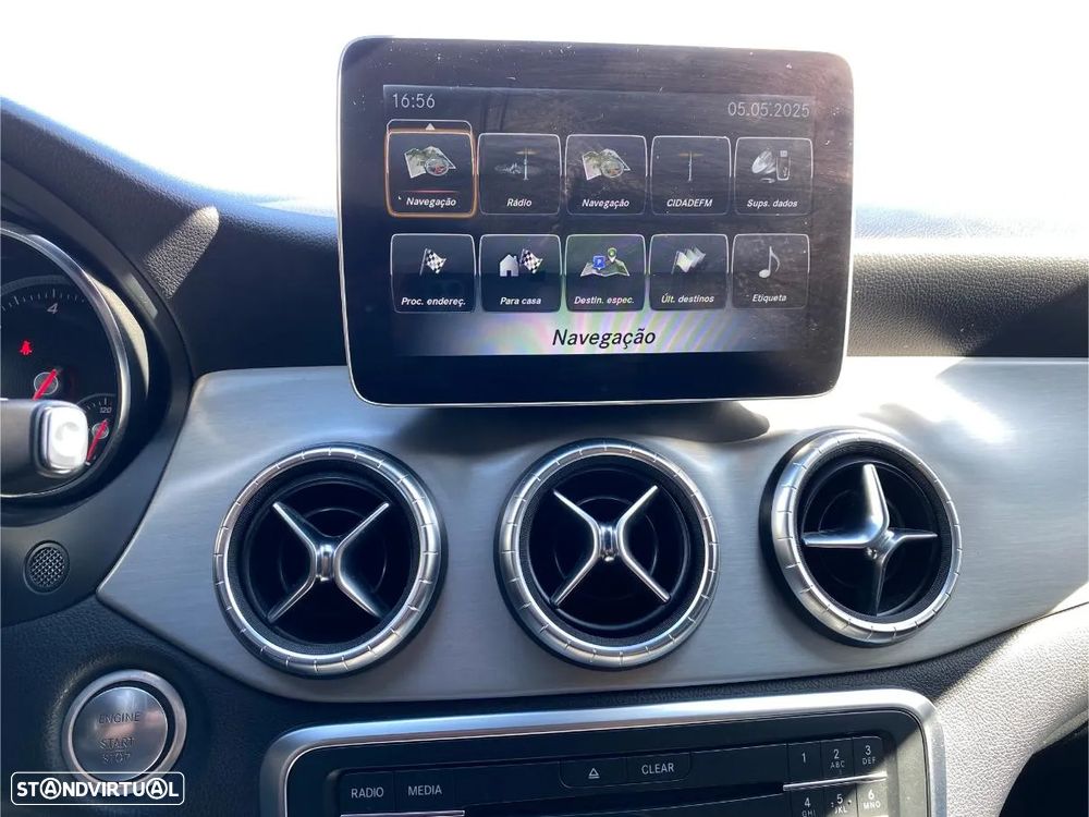 Mercedes-Benz CLA 200 d Shooting Brake AMG Line Aut. - 29