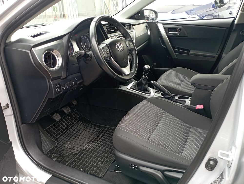 Toyota Auris 1.6 Dynamic - 7
