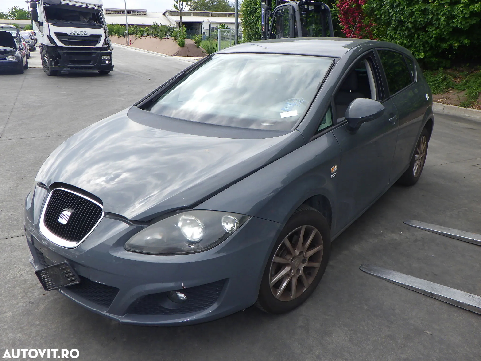 Dezmembrez Seat Leon 1.9 TDI ,an 2009 , cod motor BLS - 2