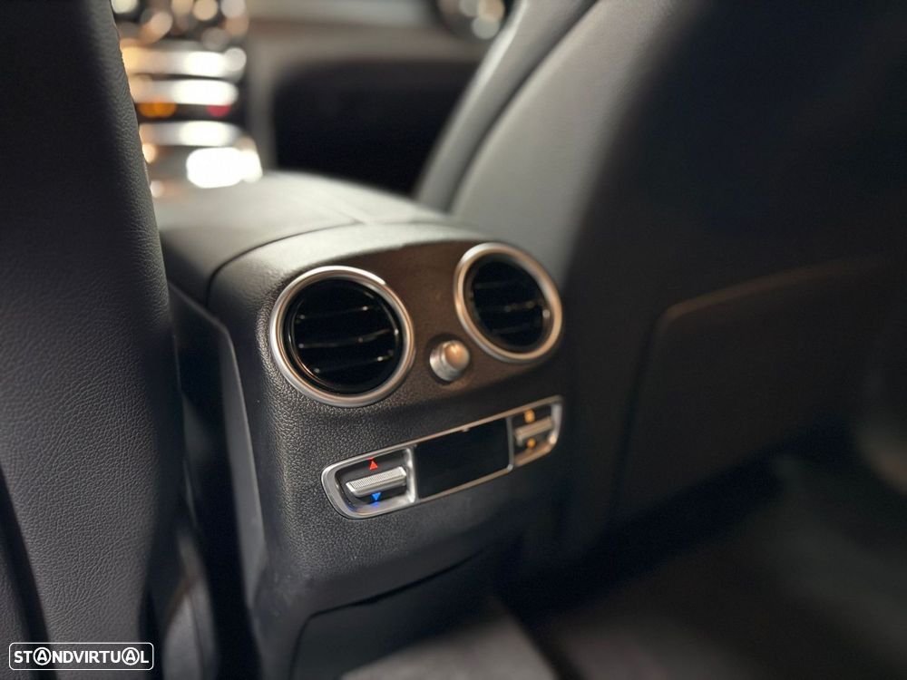 Mercedes-Benz GLC 300 de Coupe 4Matic 9G-TRONIC AMG Line Plus - 25