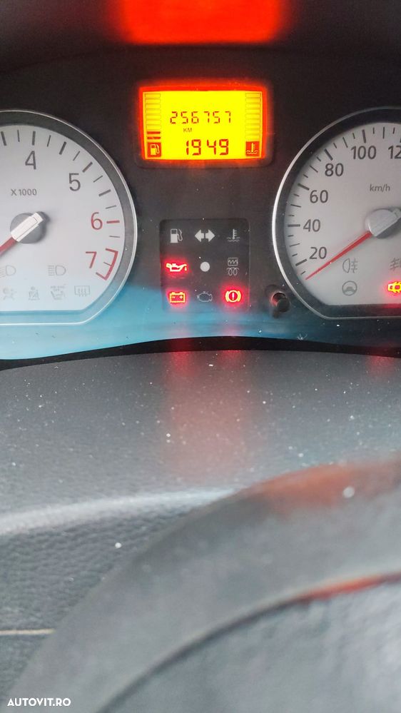 Dacia Logan Express 1.6 MPI - 4