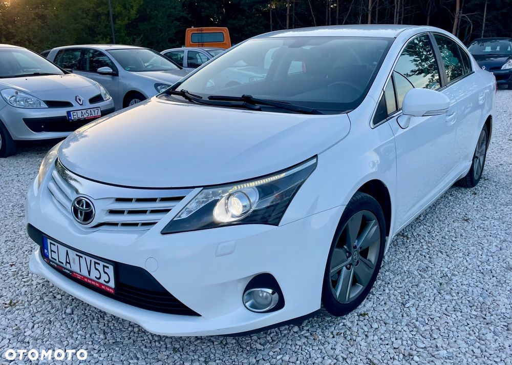 Toyota Avensis 2.0 D-4D Premium - 10