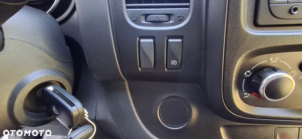 Renault TRAFIC VIVARO VITO T6 CUSTOM EXPERT LIFT KLIMA  LED - 19