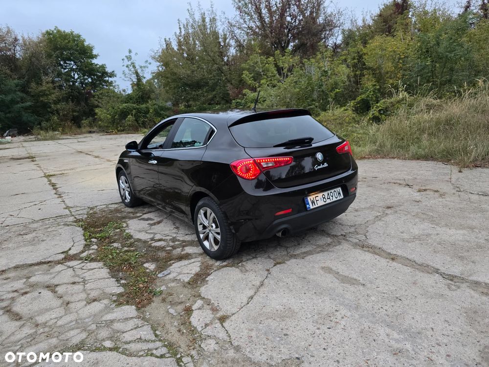 Alfa Romeo Giulietta - 2